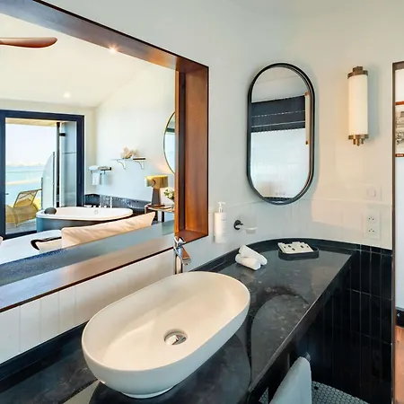Cote Ouest Thalasso & D'olonne - Mgallery Collection فندق