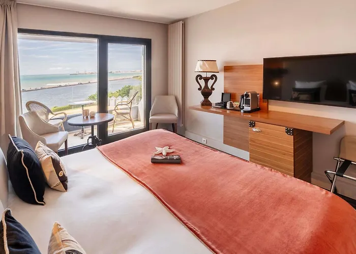 Отель Cote Ouest Thalasso & D'olonne - Mgallery Collection 4*